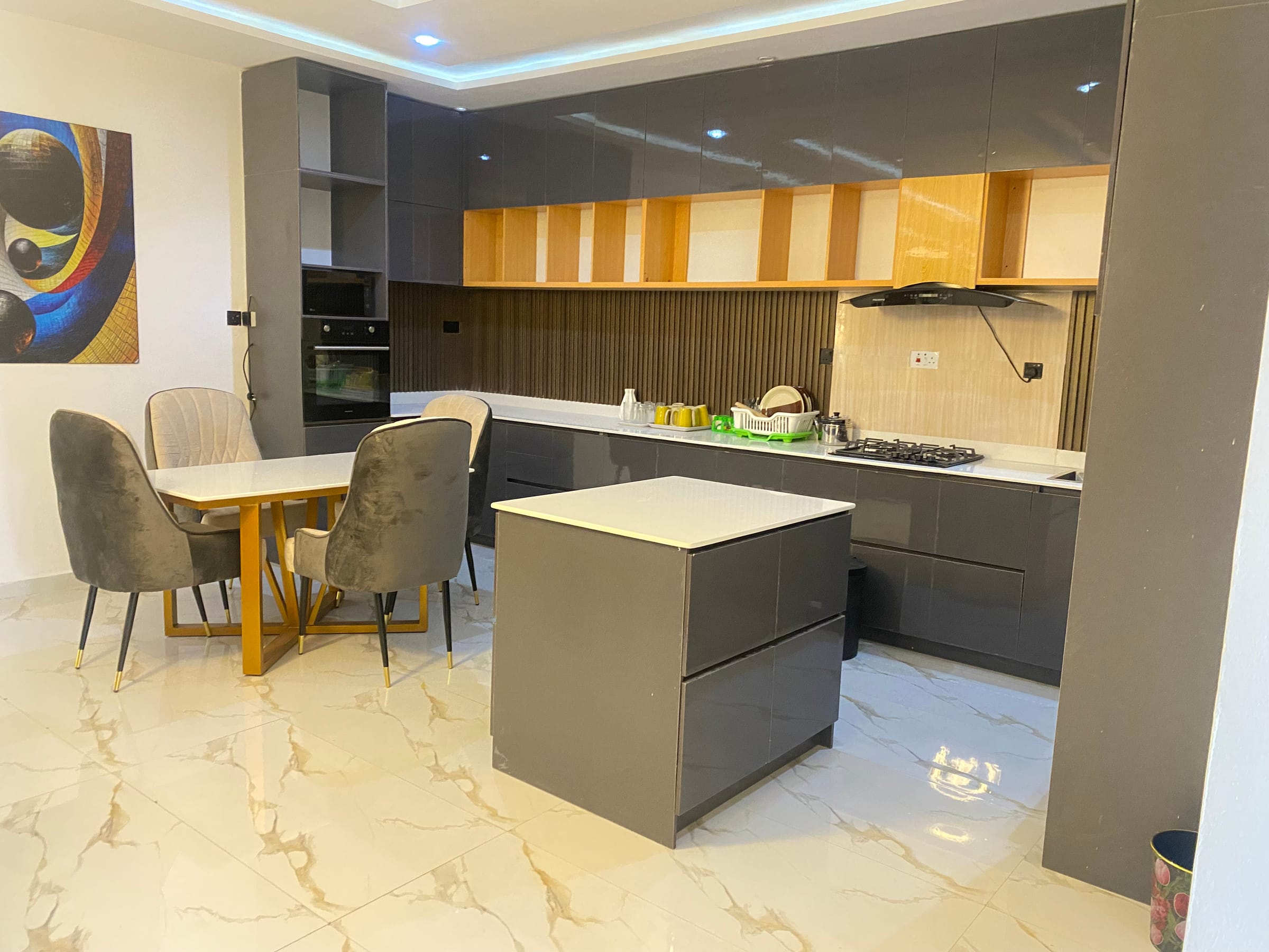Onyx Suite living detail